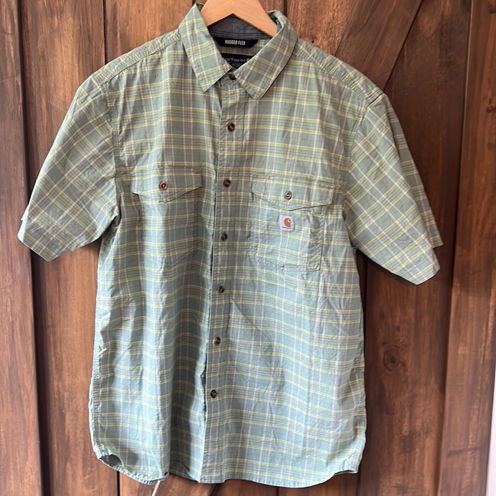 Men’s Carhartt shirt size L